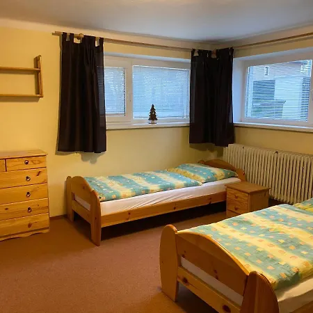 Poliak Apartament *